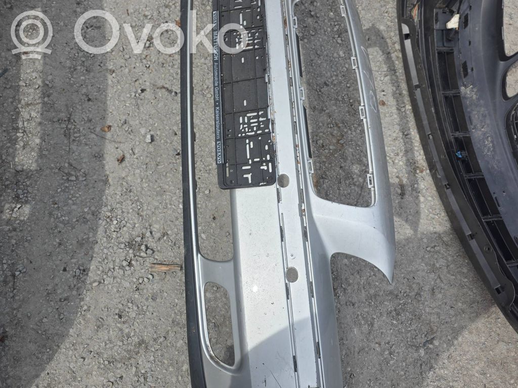 Volvo V70 Priekinis bamperis 