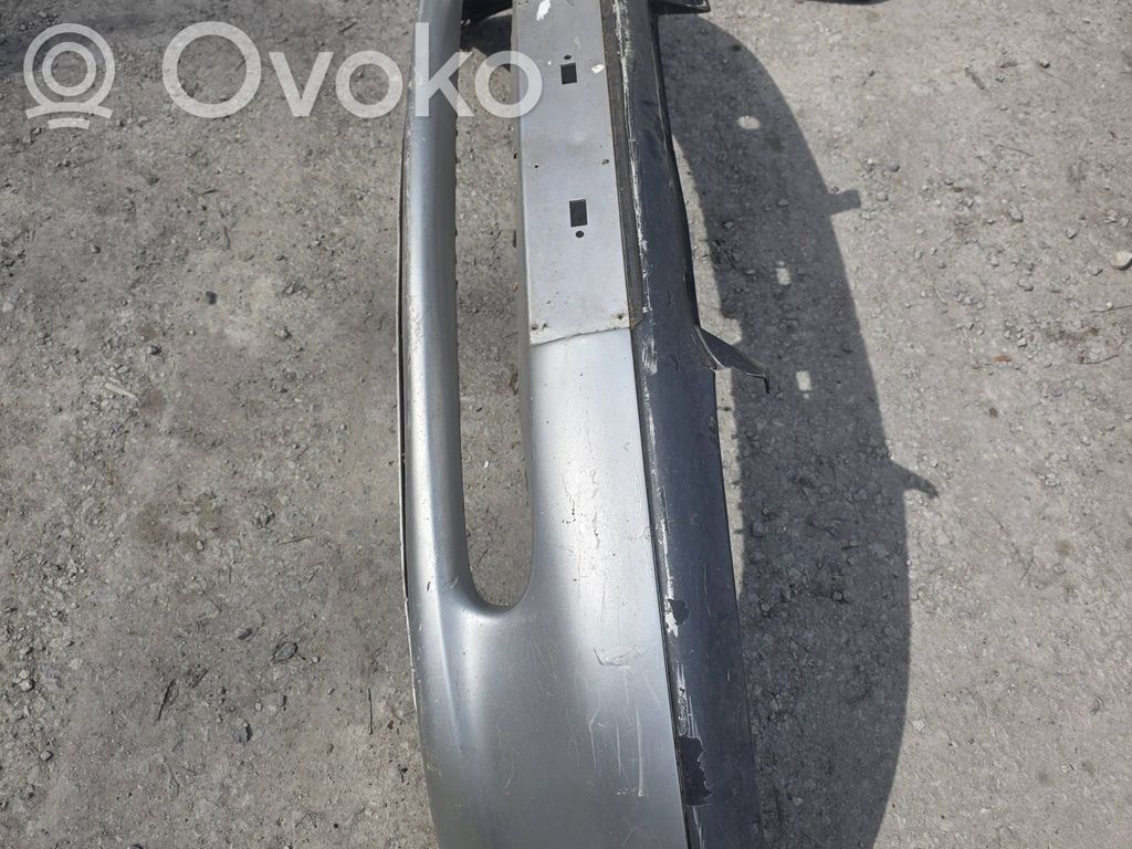 Opel Vectra B Parachoques delantero 