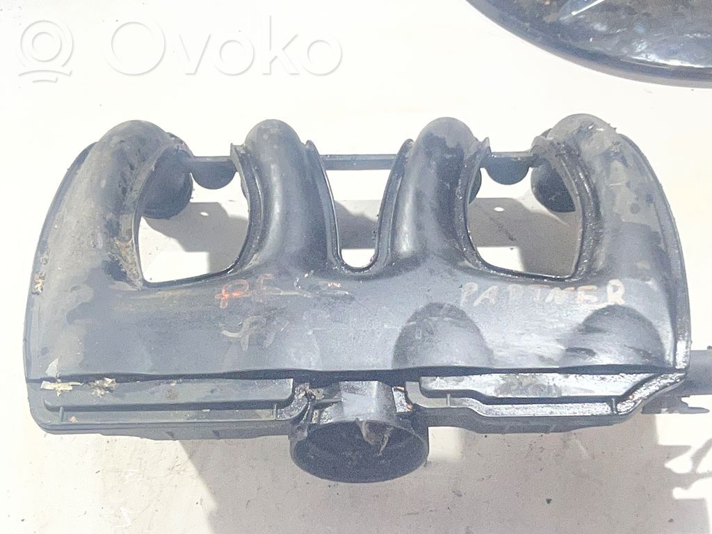 Peugeot 206 Colector de admisión 