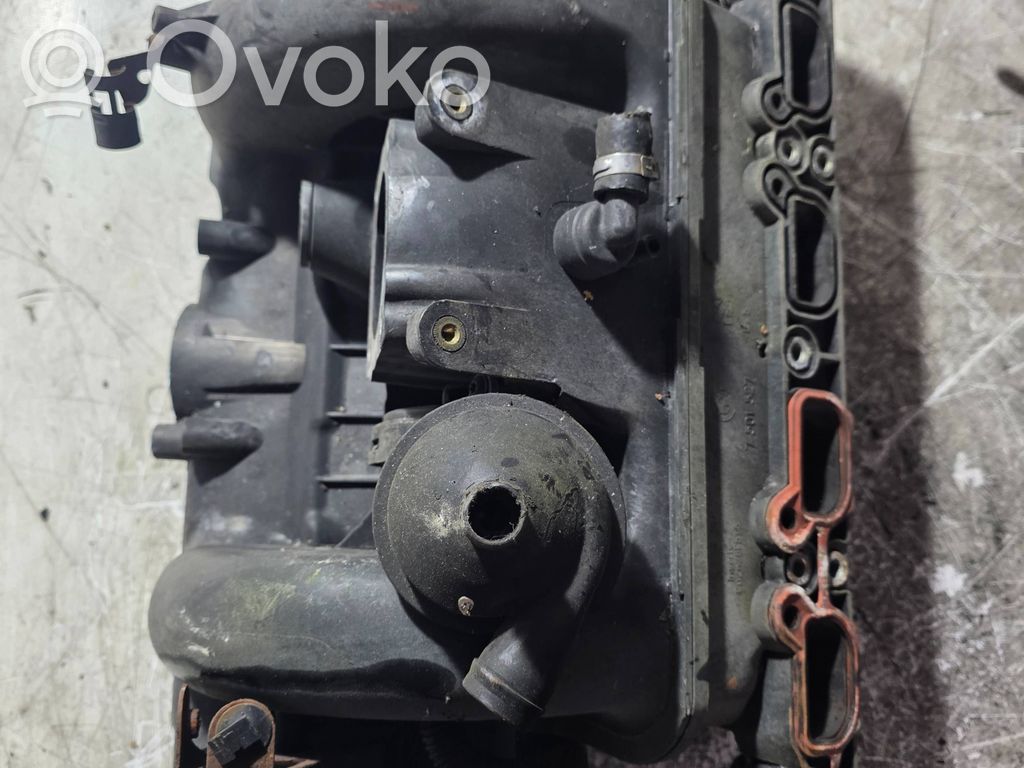 BMW 5 E60 E61 Intake manifold 