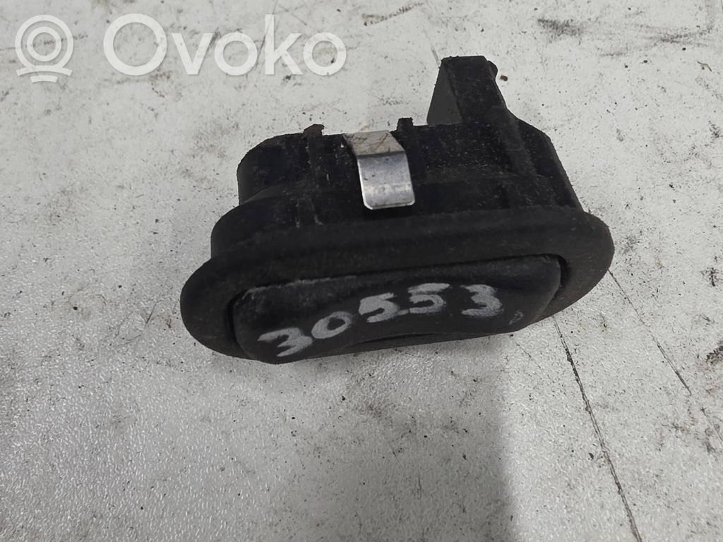 Audi A4 S4 B5 8D Electric window control switch 