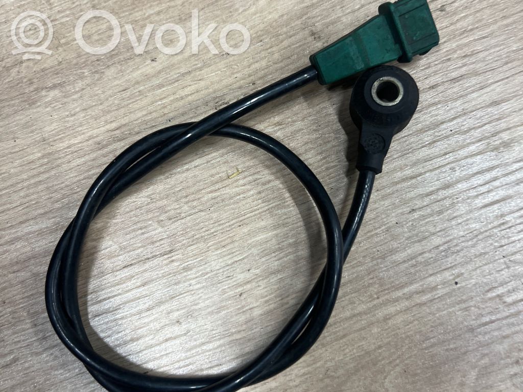 Audi A4 S4 B5 8D Detonation knock sensor 