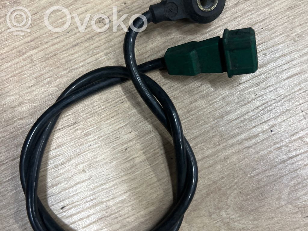 Audi A4 S4 B5 8D Detonation knock sensor 