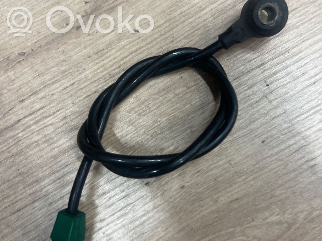Audi A4 S4 B5 8D Detonation knock sensor 