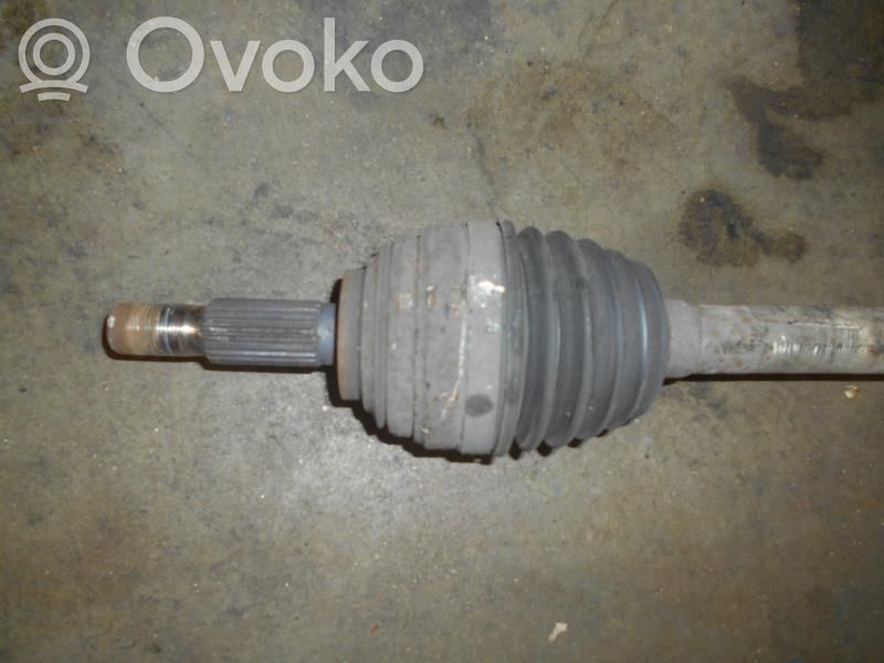 Renault Clio III Front driveshaft 