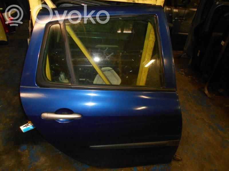 Renault Clio III Puerta trasera 
