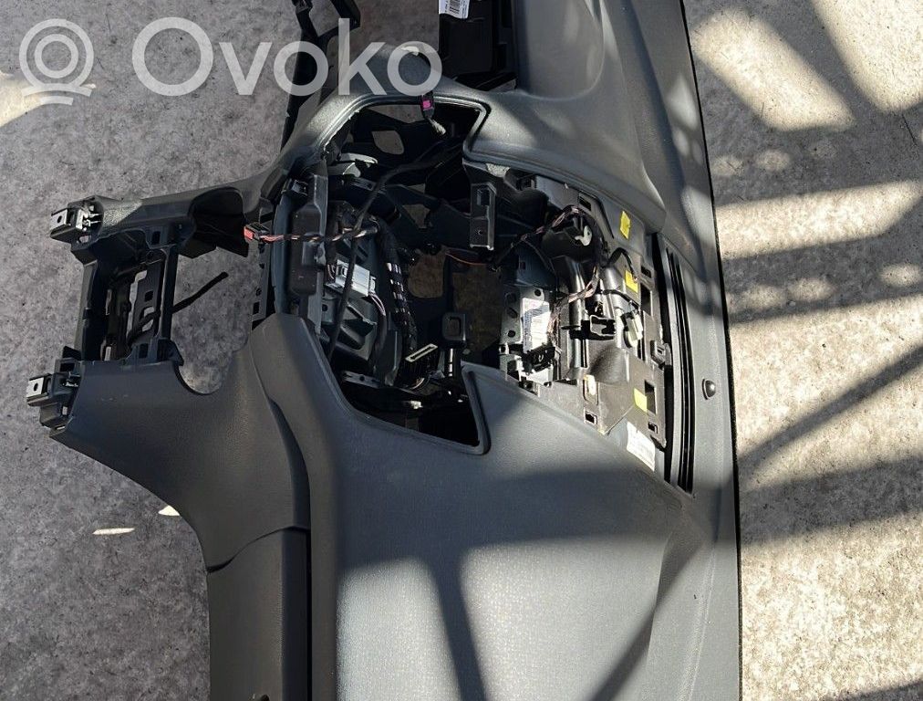 Ford Fiesta Панель 