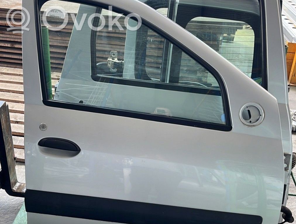 Dacia Logan I Puerta delantera 