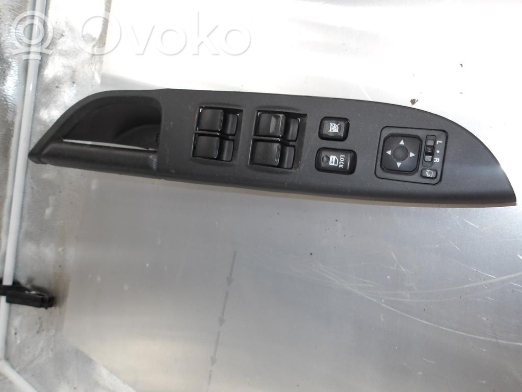 Citroen C4 Aircross Electric window control switch 