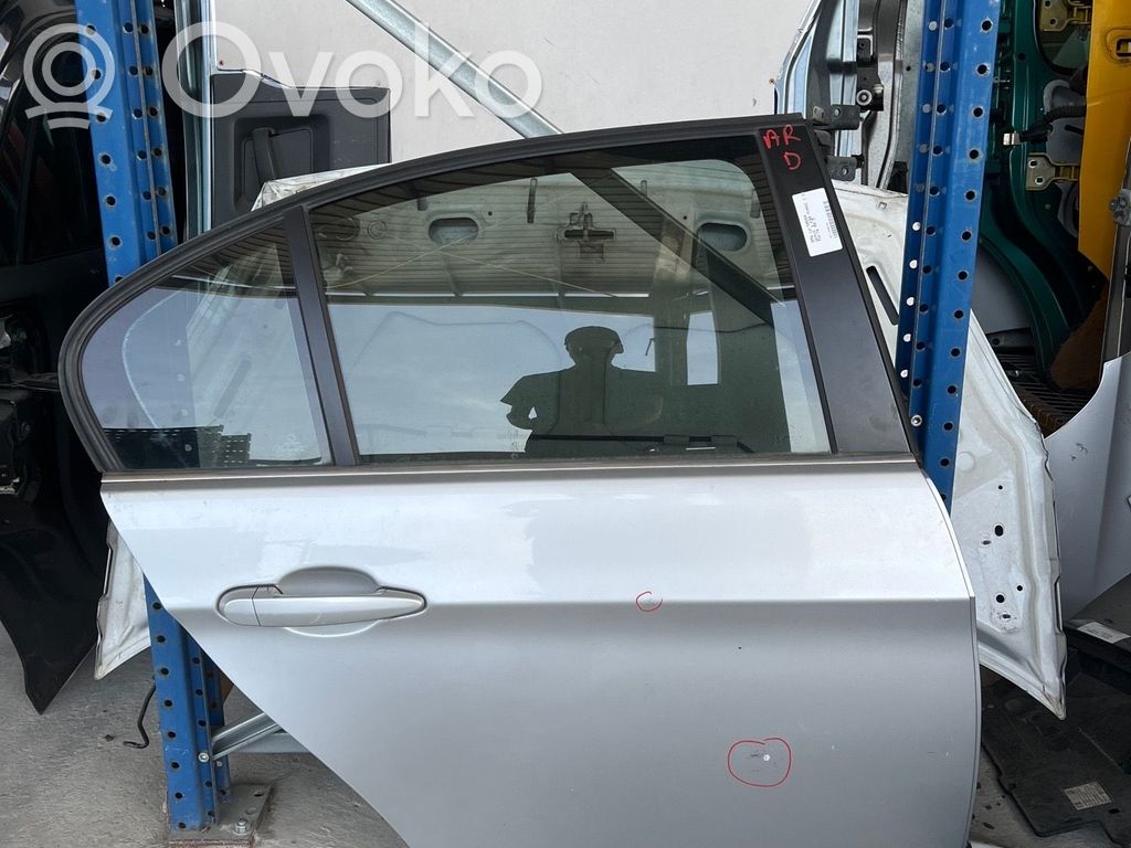 Galinės durys   41007203648