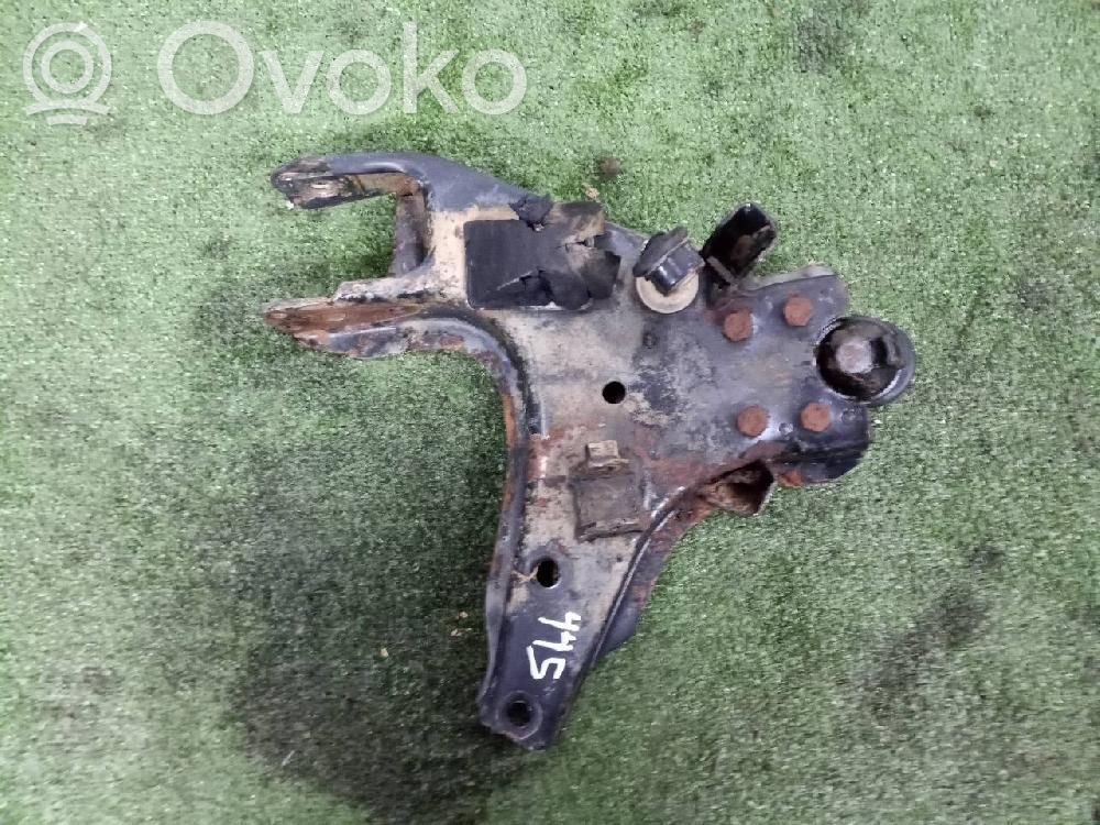 Nissan Terrano Querlenker Achsschenkel vorne 