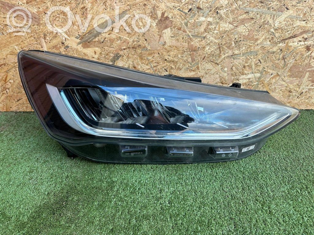Ford Focus Headlight/headlamp 