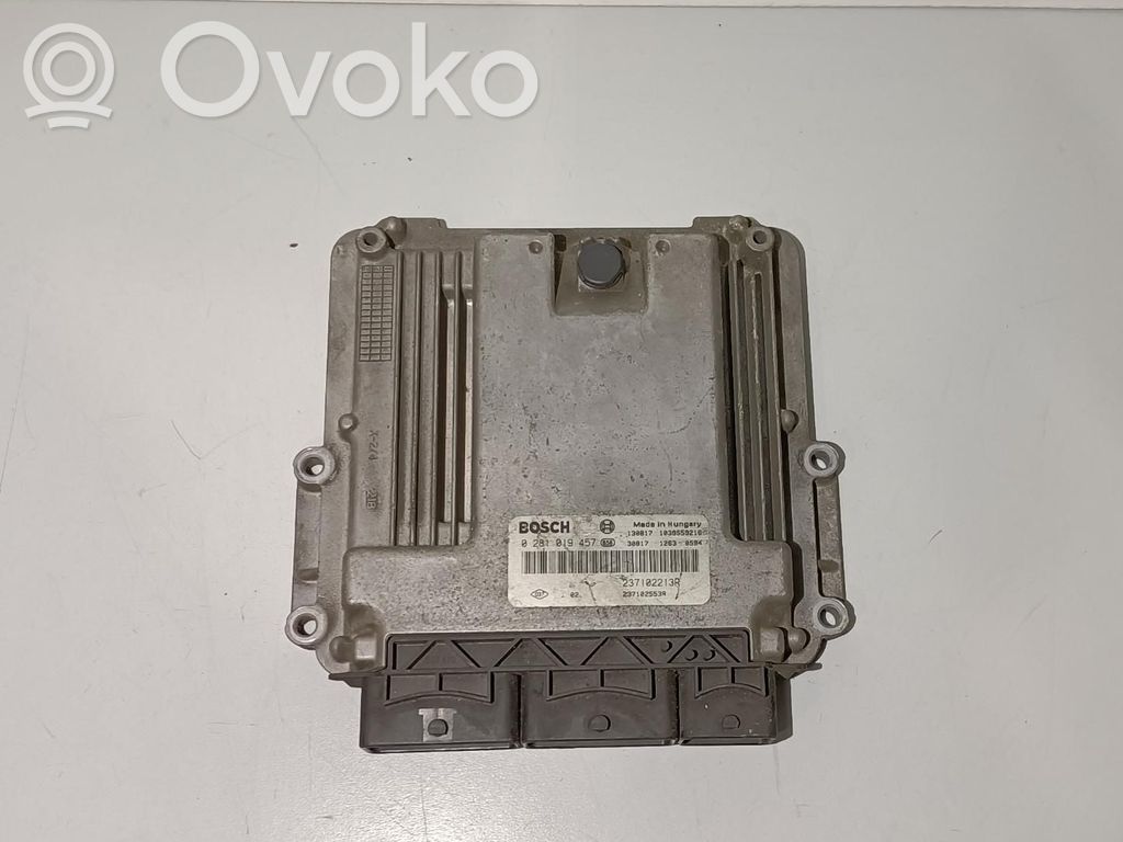 Dacia Sandero Engine control unit/module 