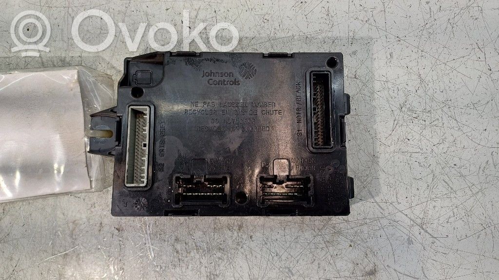 Renault Twingo III Central body control module 