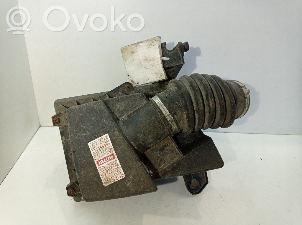 Ford C-MAX I Air filter box 