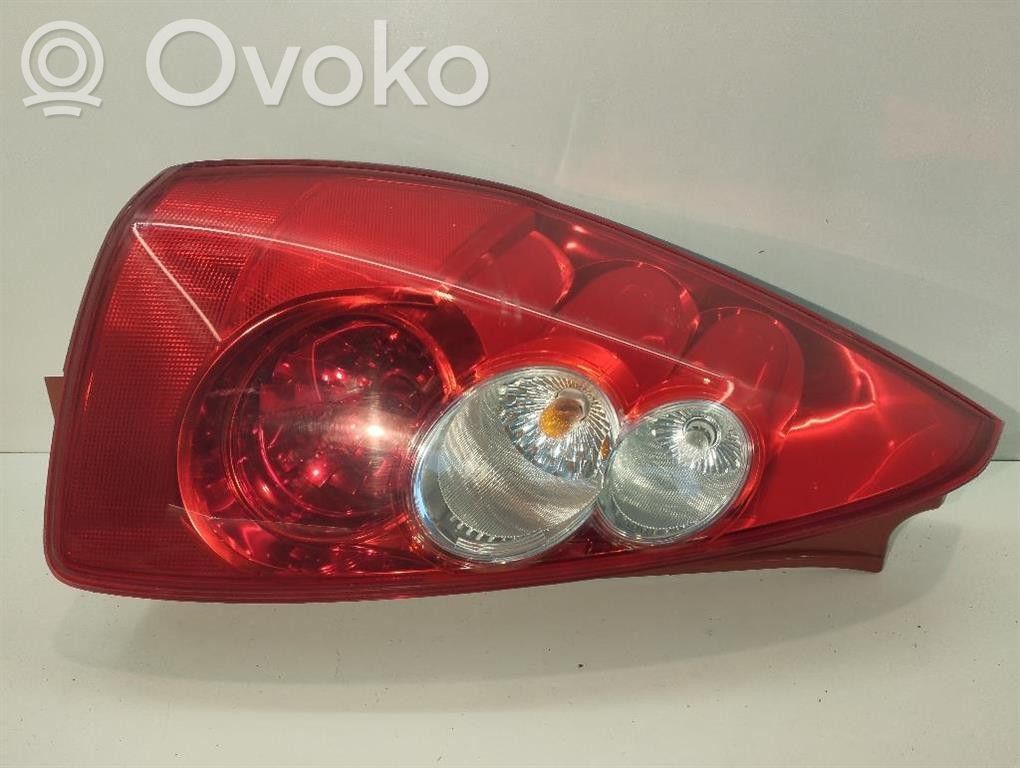 Mazda 5 Galinis žibintas kėbule 