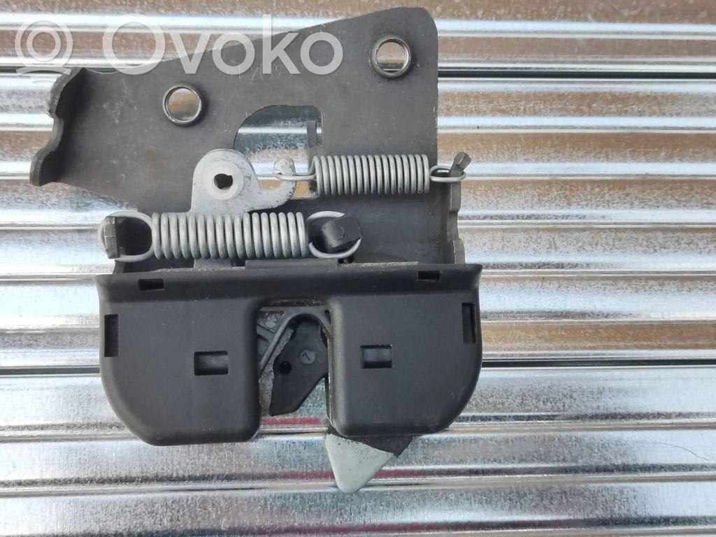 BMW 4 G22 G23 G24 G26 Seat back rest lock catch 