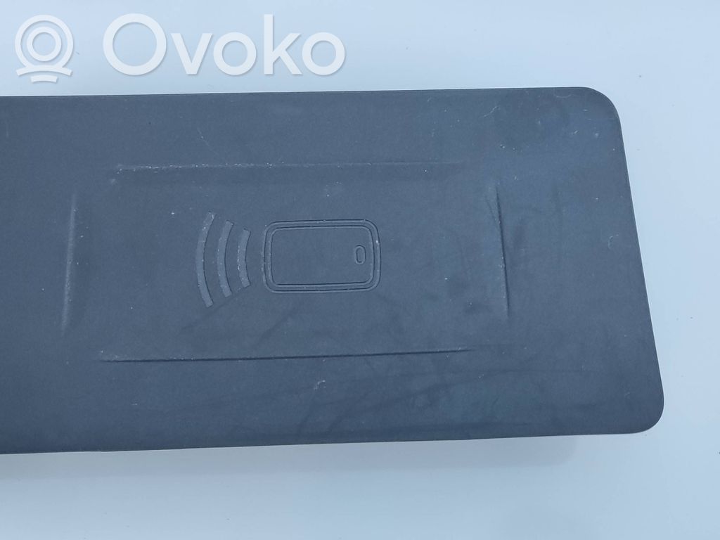 BMW 4 G22 G23 G24 G26 Wireless charging module 