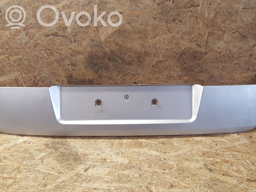 BMW 7 E65 E66 Tailgate trim 