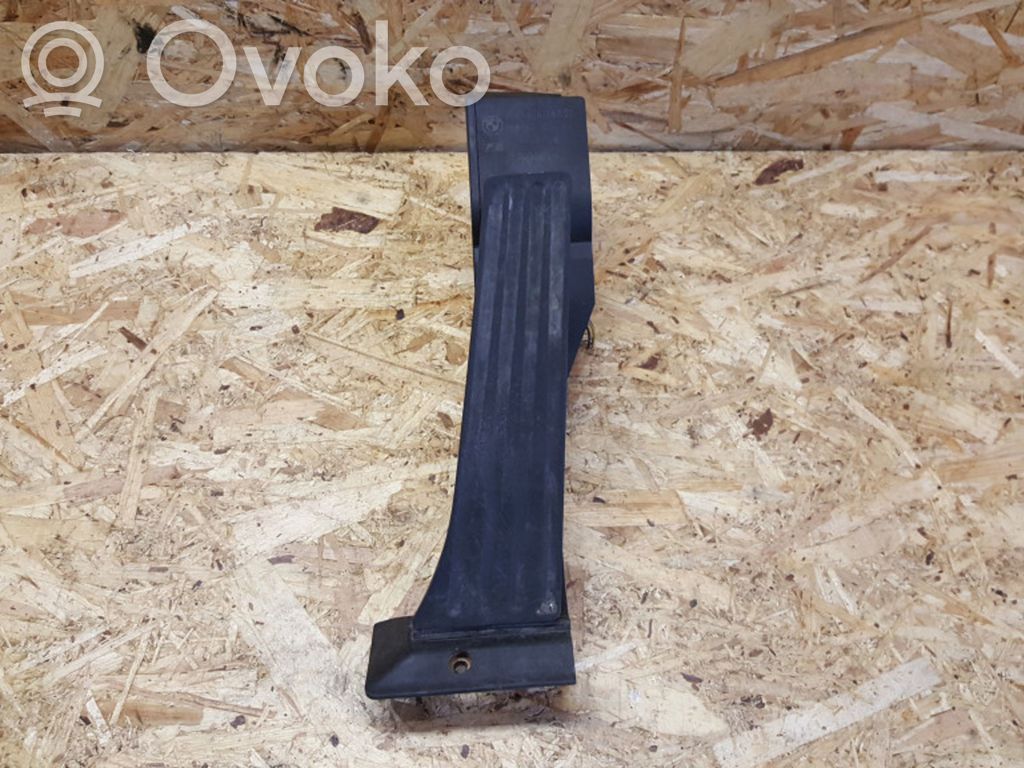 Accelerator throttle pedal   6762482,259160