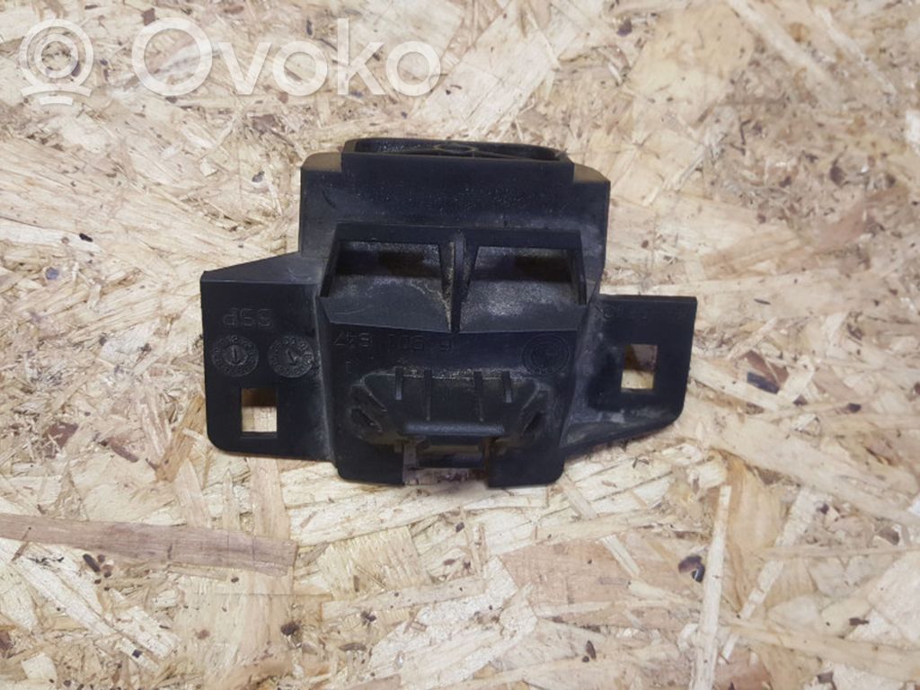 BMW 7 E65 E66 Autres pièces compartiment moteur 