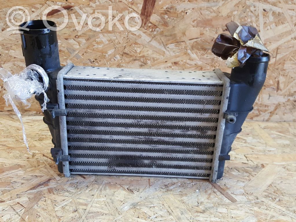 Audi A6 Allroad C5 Interkūlerio radiatorius 