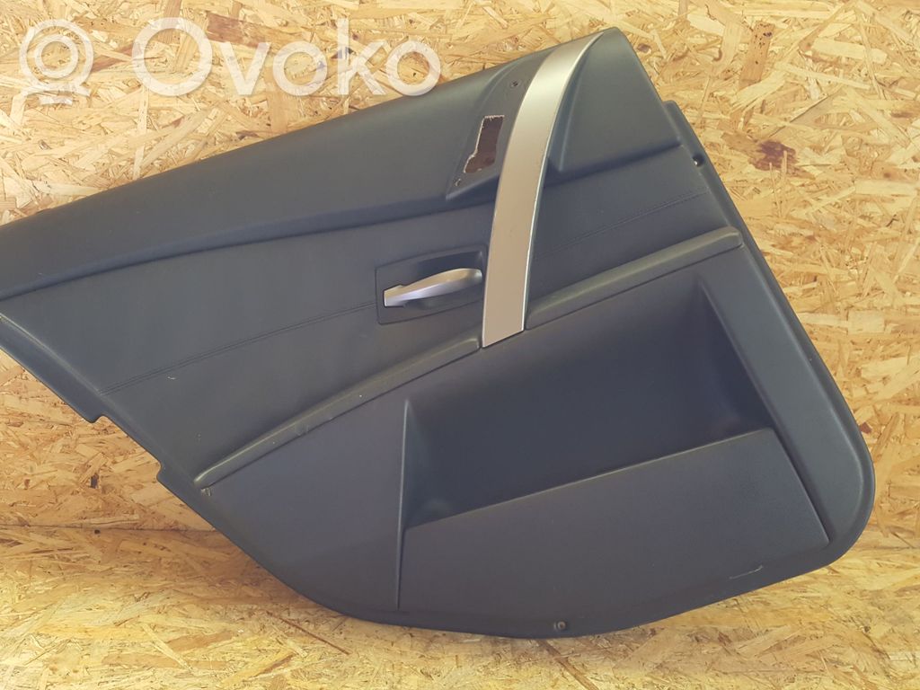 BMW 5 E60 E61 Apšuvums aizmugurējām durvīm 