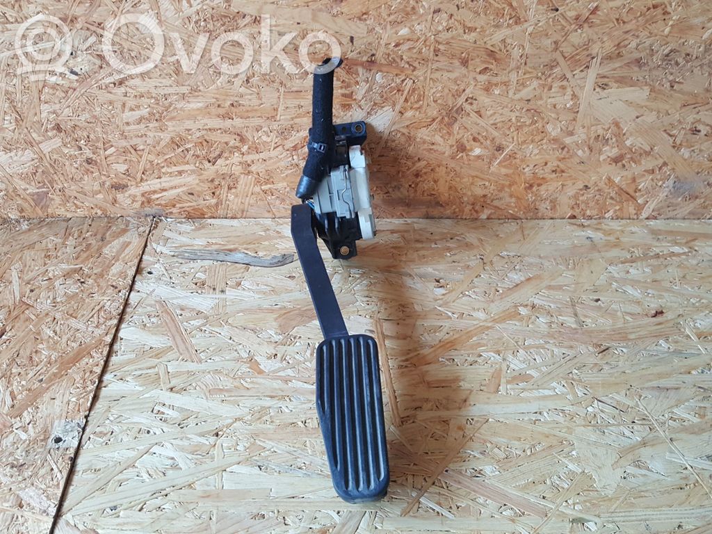 Volvo XC90 Accelerator throttle pedal 