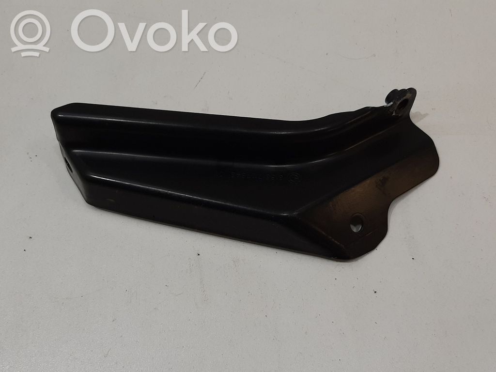 BMW 5 E60 E61 Muu moottoritilan osa 