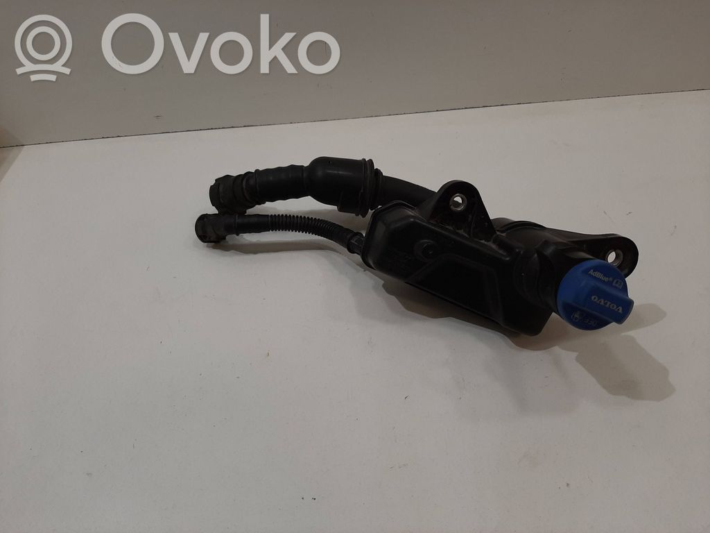 Volvo S90, V90 AdBlue-nestesäiliö 