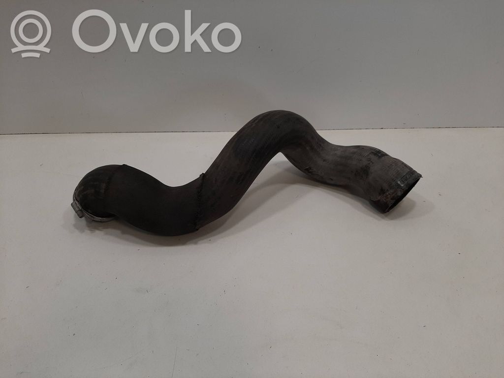 Volvo V70 Interkūlera šļūtene (-es) / caurule (-es) 