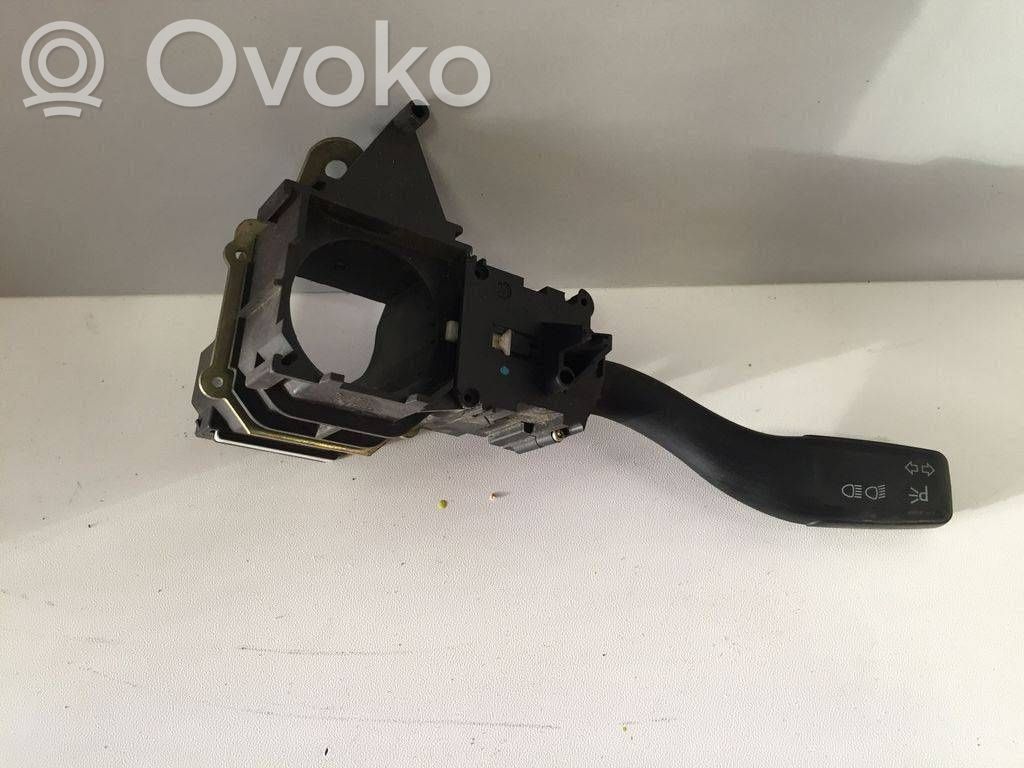 Audi A4 S4 B6 8E 8H Indicator stalk 