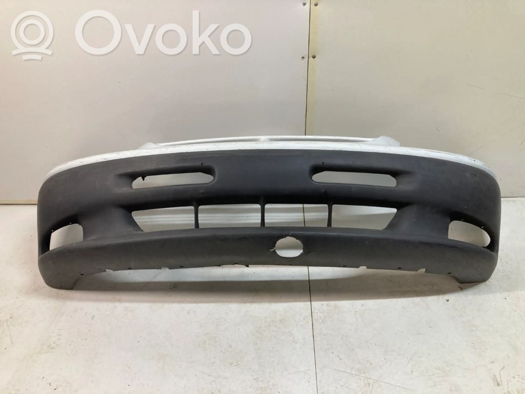 Chrysler Voyager Priekinis bamperis 