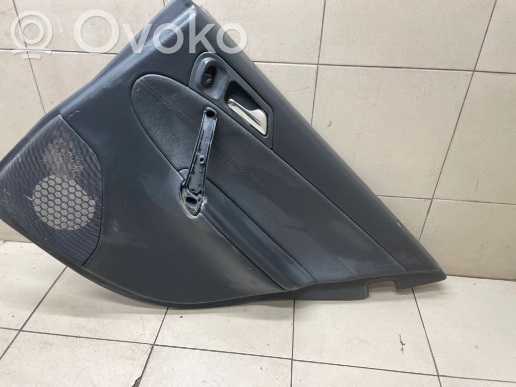 Mercedes-Benz C W203 Boczki / Poszycie drzwi tylnych 