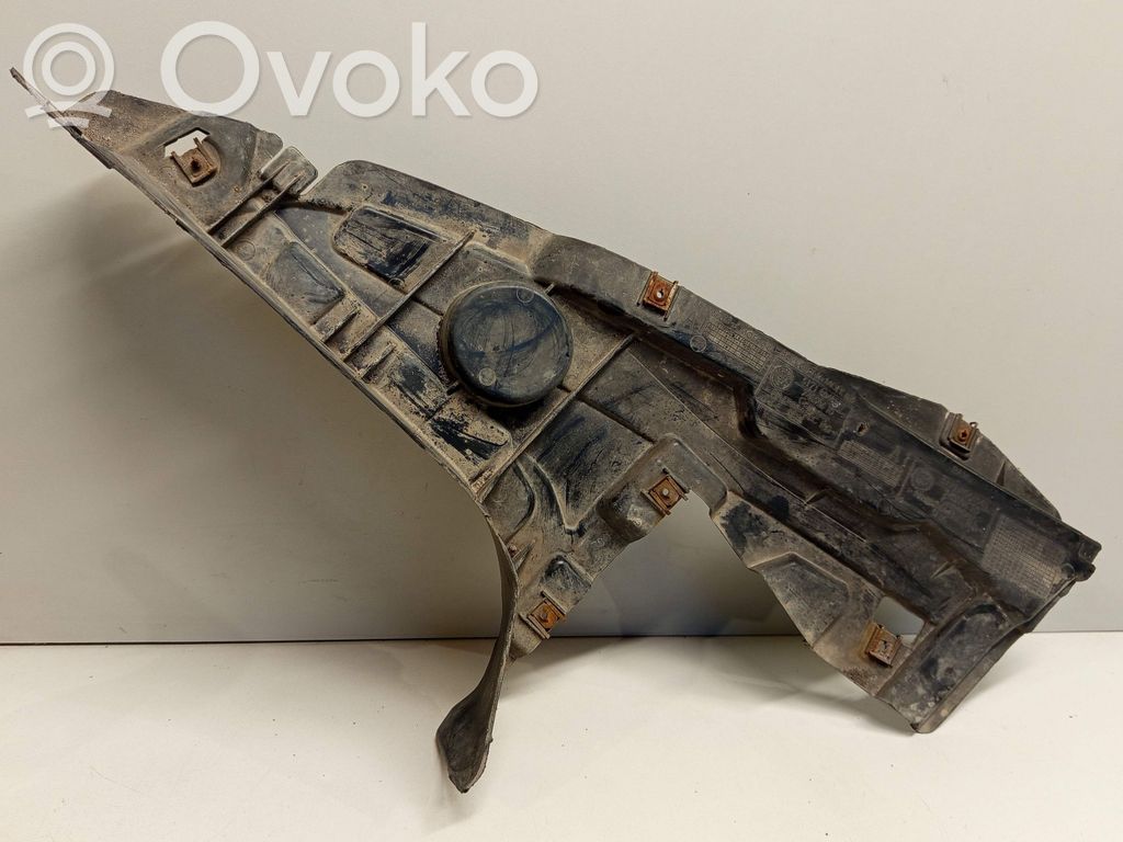 BMW 3 E92 E93 Priekšējā spārna stiprinājums 