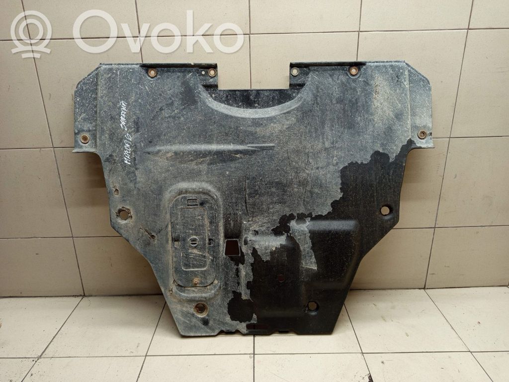 Engine splash shield/under tray   L20656071