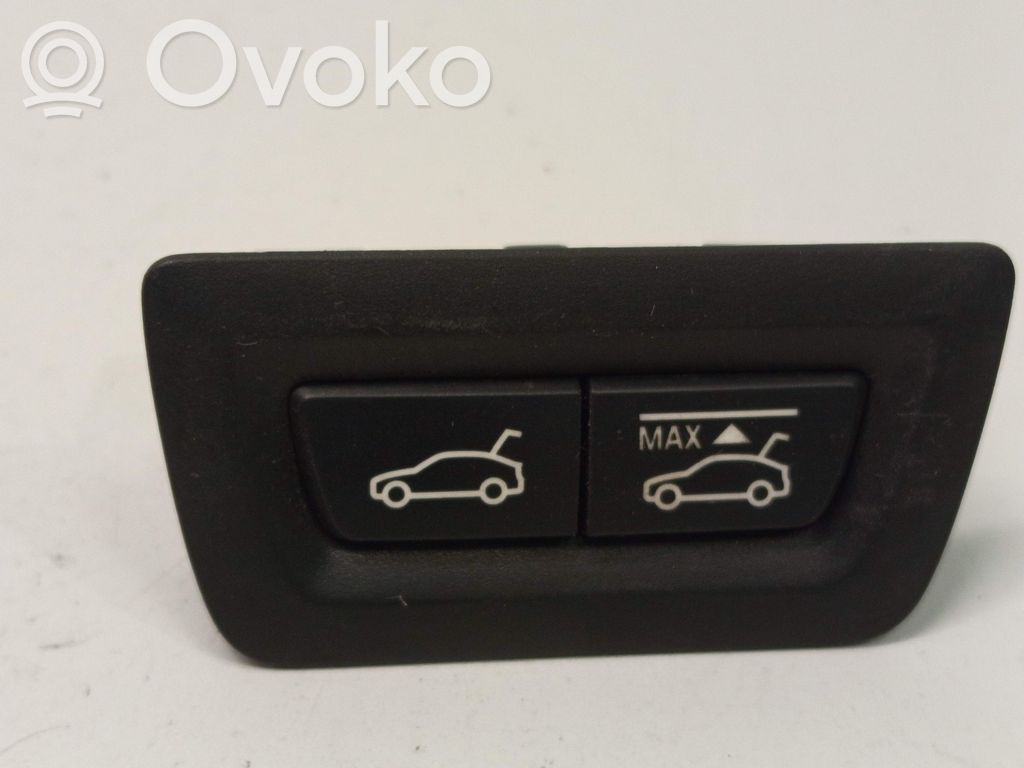 BMW 5 GT F07 Tailgate opening switch 