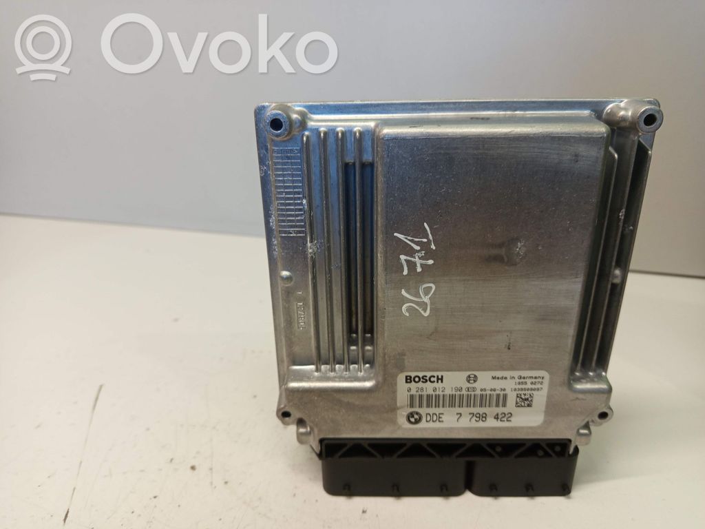 BMW 5 E60 E61 Variklio valdymo blokas 