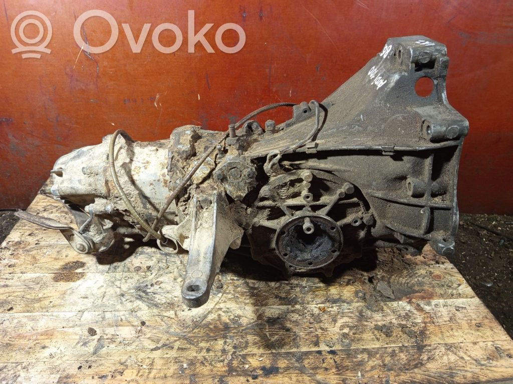 Audi 100 200 5000 C3 Mechaninė 5 pavarų dėžė 