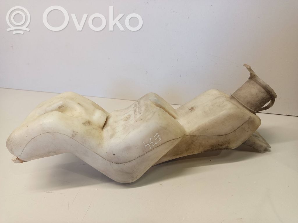 BMW 5 E34 Logu šķidruma tvertne 