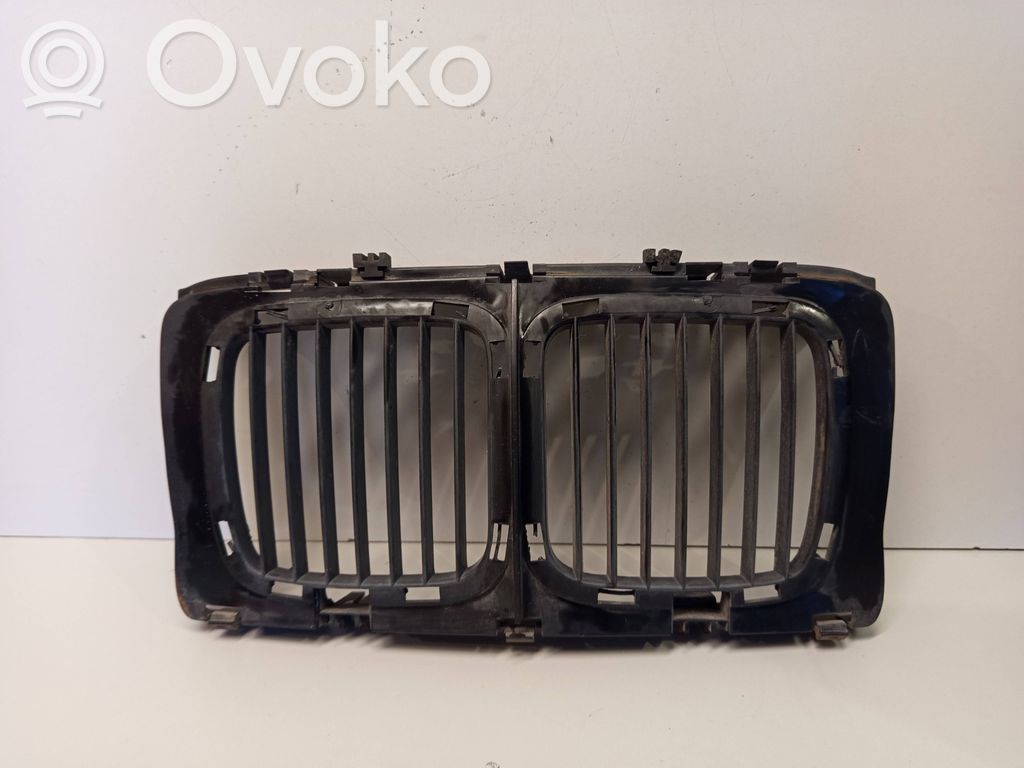 BMW 5 E34 Front grill 