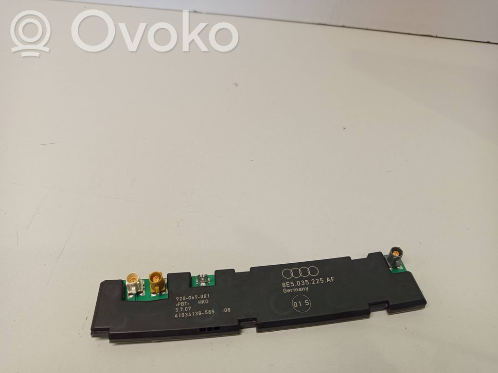 Audi A4 S4 B7 8E 8H Antenos stiprintuvas 