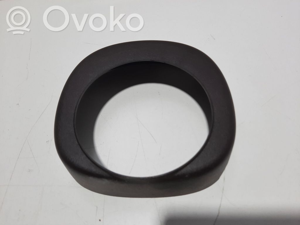 Chrysler Pacifica Steering wheel column trim 