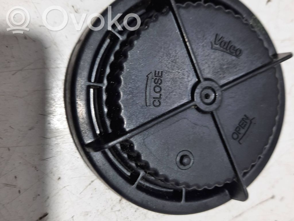Volkswagen PASSAT B7 Osłona żarówki lampy przedniej 