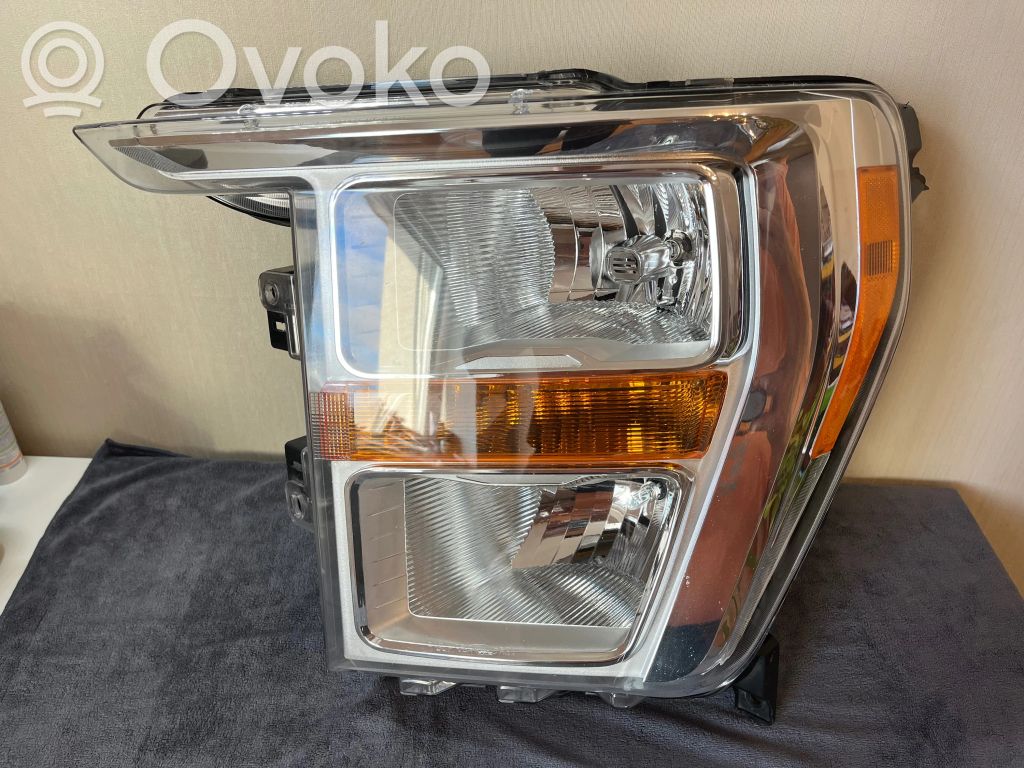 Ford F150 Lampa przednia 
