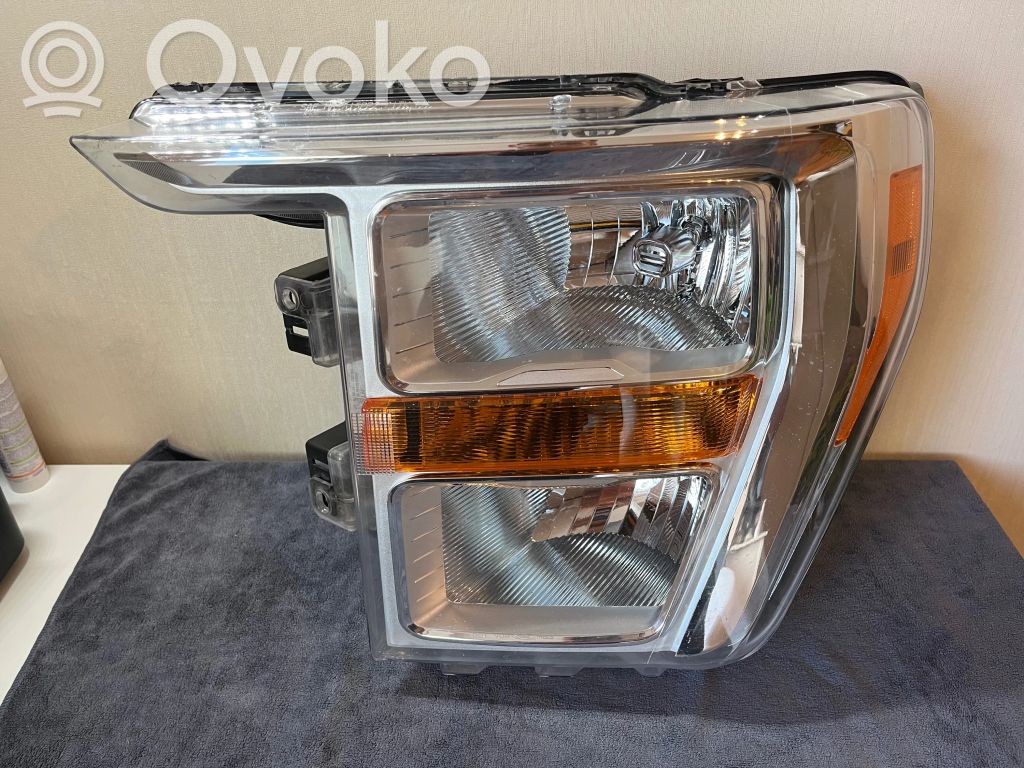 Ford F150 Lampa przednia 