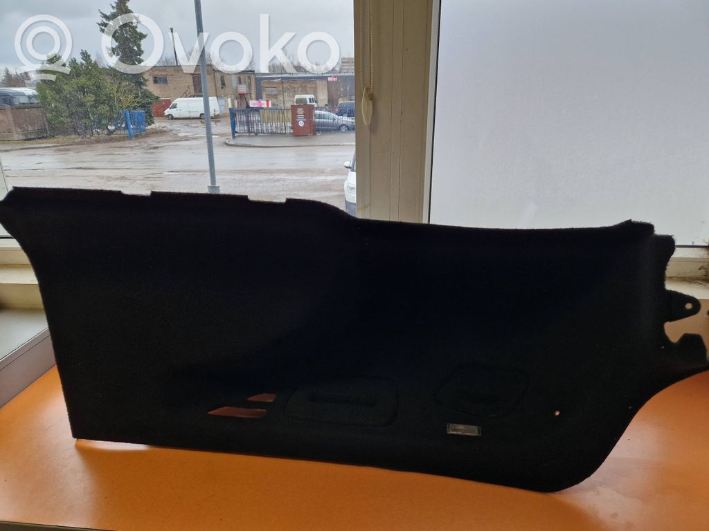 Opel Insignia B Boczek / Tapicerka / bagażnika 