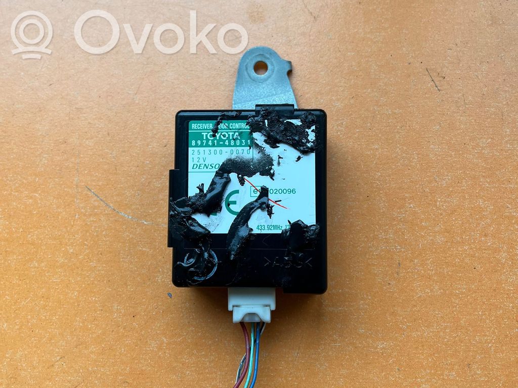 Lexus RX 300 Door control unit/module 