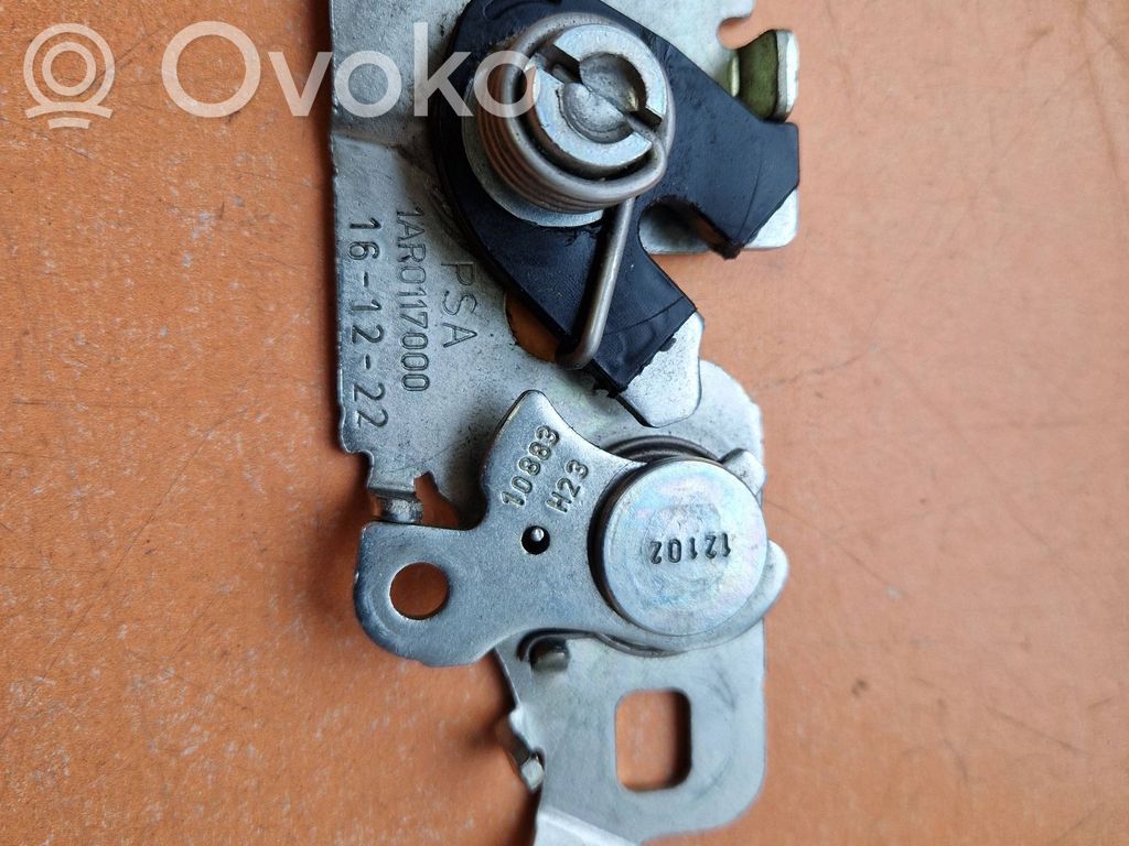 Opel Astra L Zamek pokrywy przedniej / maski silnika 