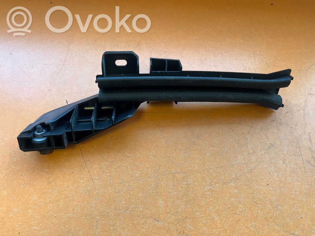 Opel Astra L Listwa szyby drzwi przednich 